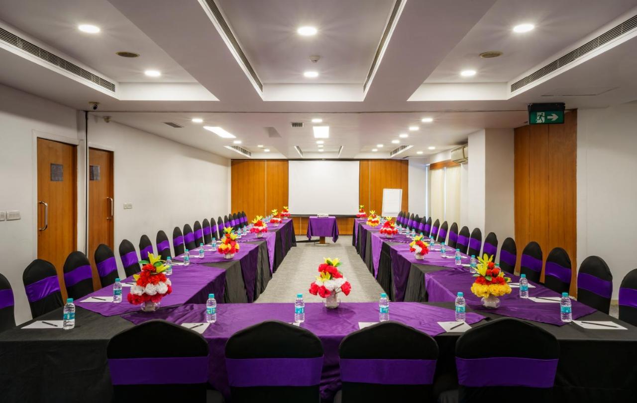 Caspia Hotel New Delhi Exteriér fotografie