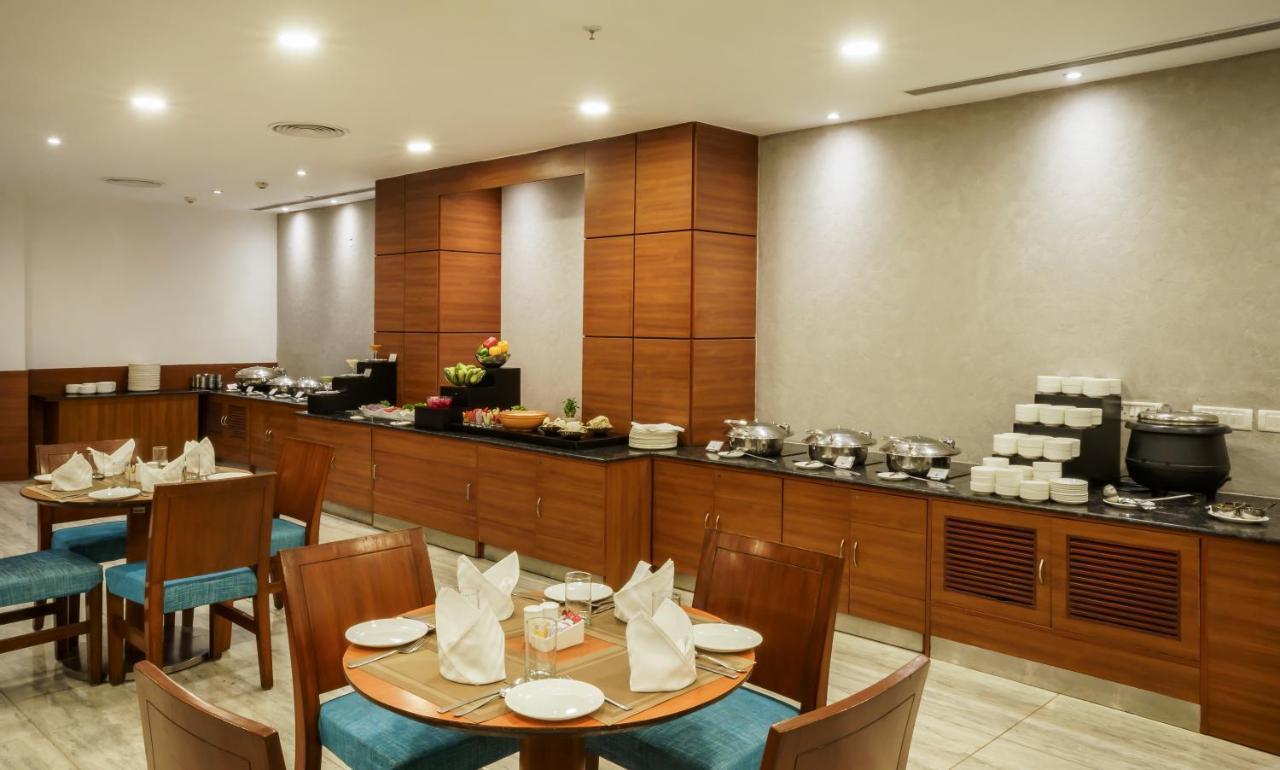 Caspia Hotel New Delhi Exteriér fotografie